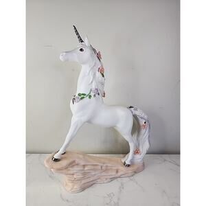 Vintage Princeton Galleries “Love’s Pride” Porcelain Unicorn Figurine 1993